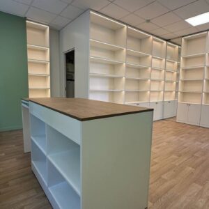 Гардеробная с островом Гардеробная с островом